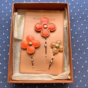 Louis Vuitton Vernis Fleur Hair Pin Set